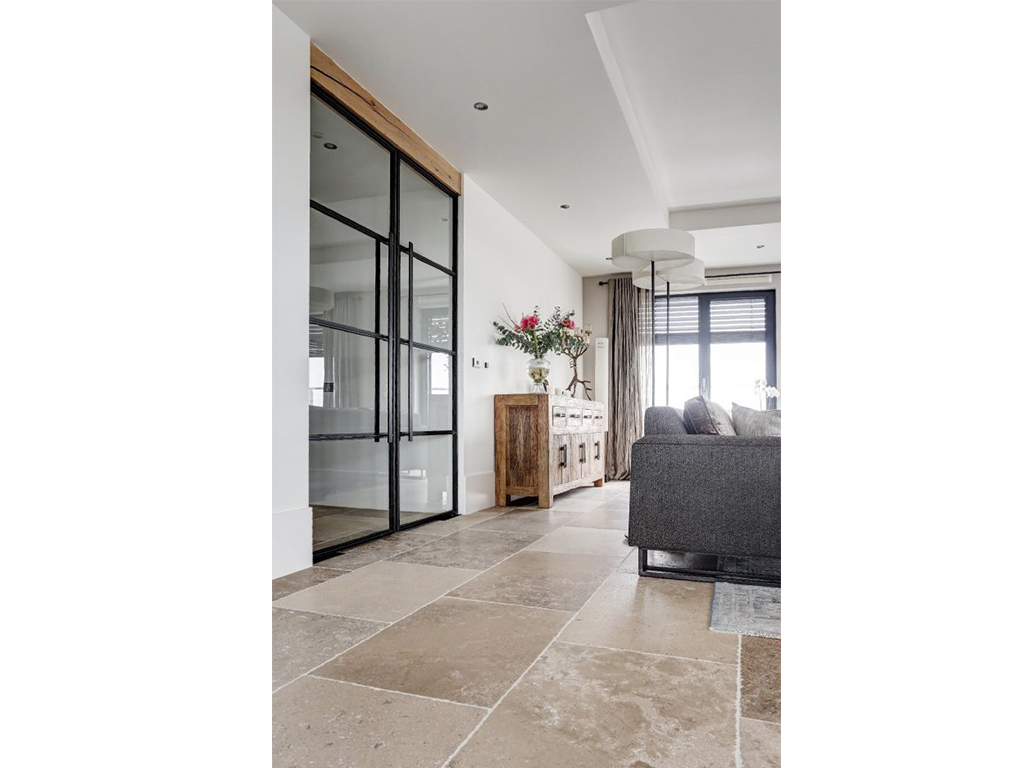 Varieta Eumania  - Country Travertine, Cross-Cut, Unfilled, Brushed, Chiselled Edge, Tile